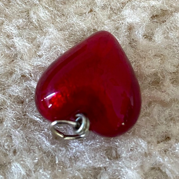 Red Murano Heart Charm - Picture 3 of 3